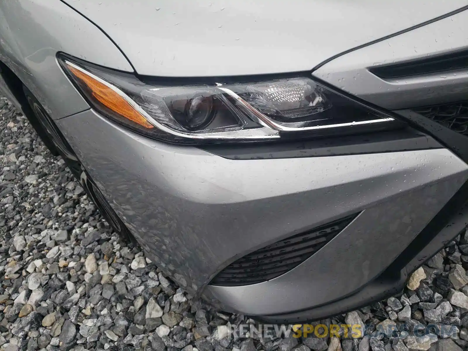 9 Photograph of a damaged car 4T1G11BK2LU002860 TOYOTA CAMRY 2020