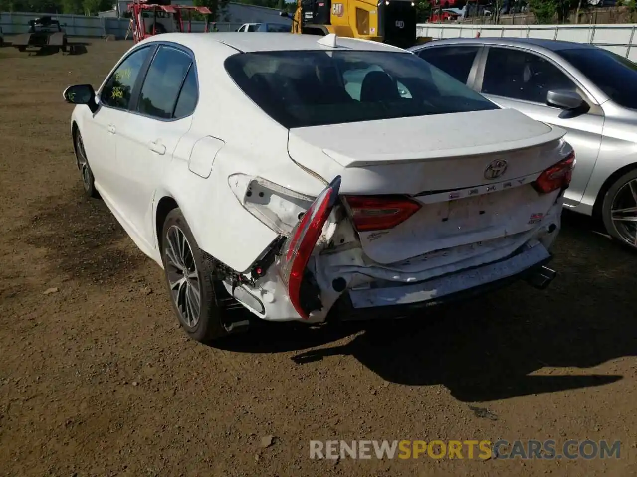 3 Photograph of a damaged car 4T1G11BK2LU008934 TOYOTA CAMRY 2020