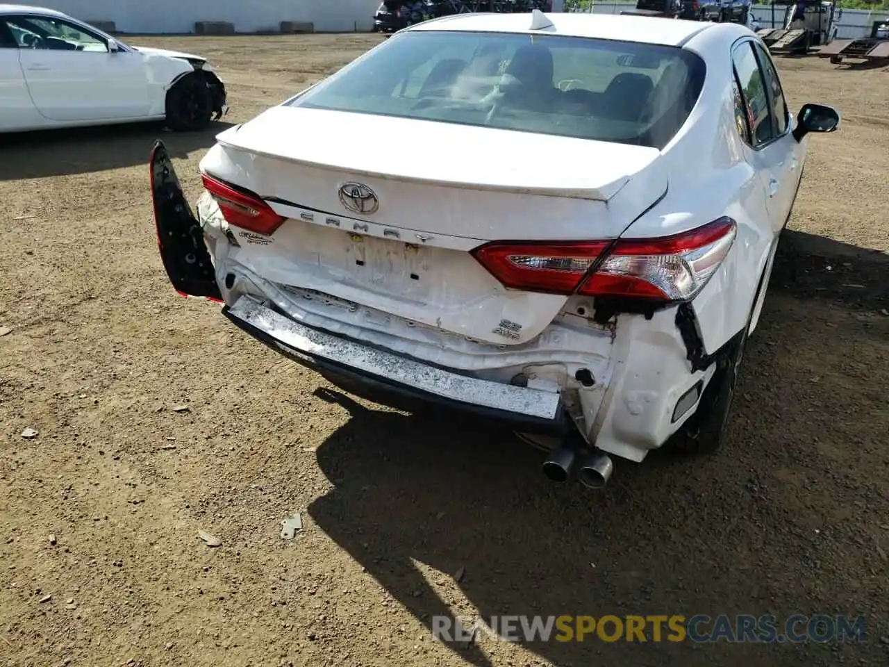 9 Photograph of a damaged car 4T1G11BK2LU008934 TOYOTA CAMRY 2020