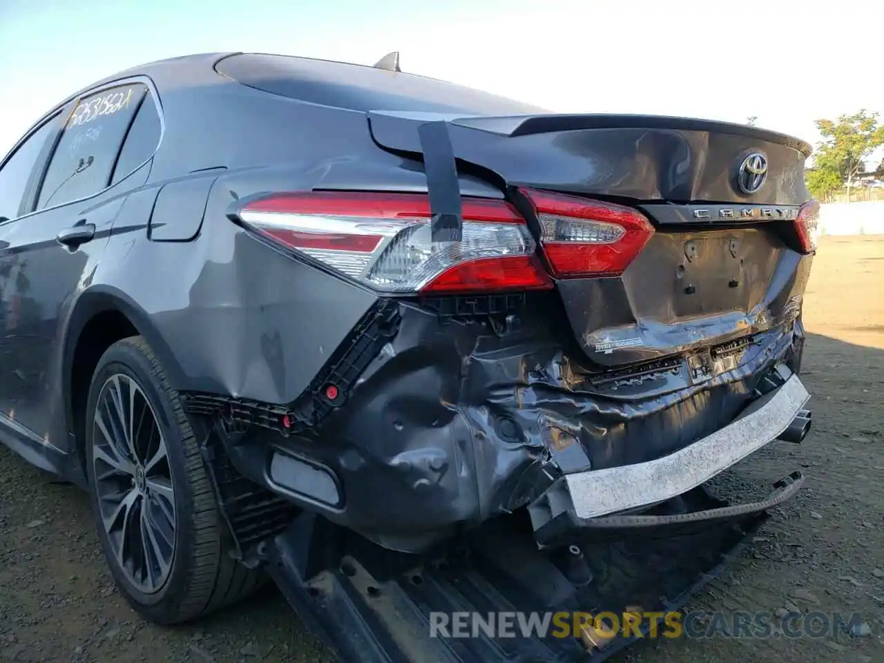 9 Photograph of a damaged car 4T1G11BK2LU014328 TOYOTA CAMRY 2020