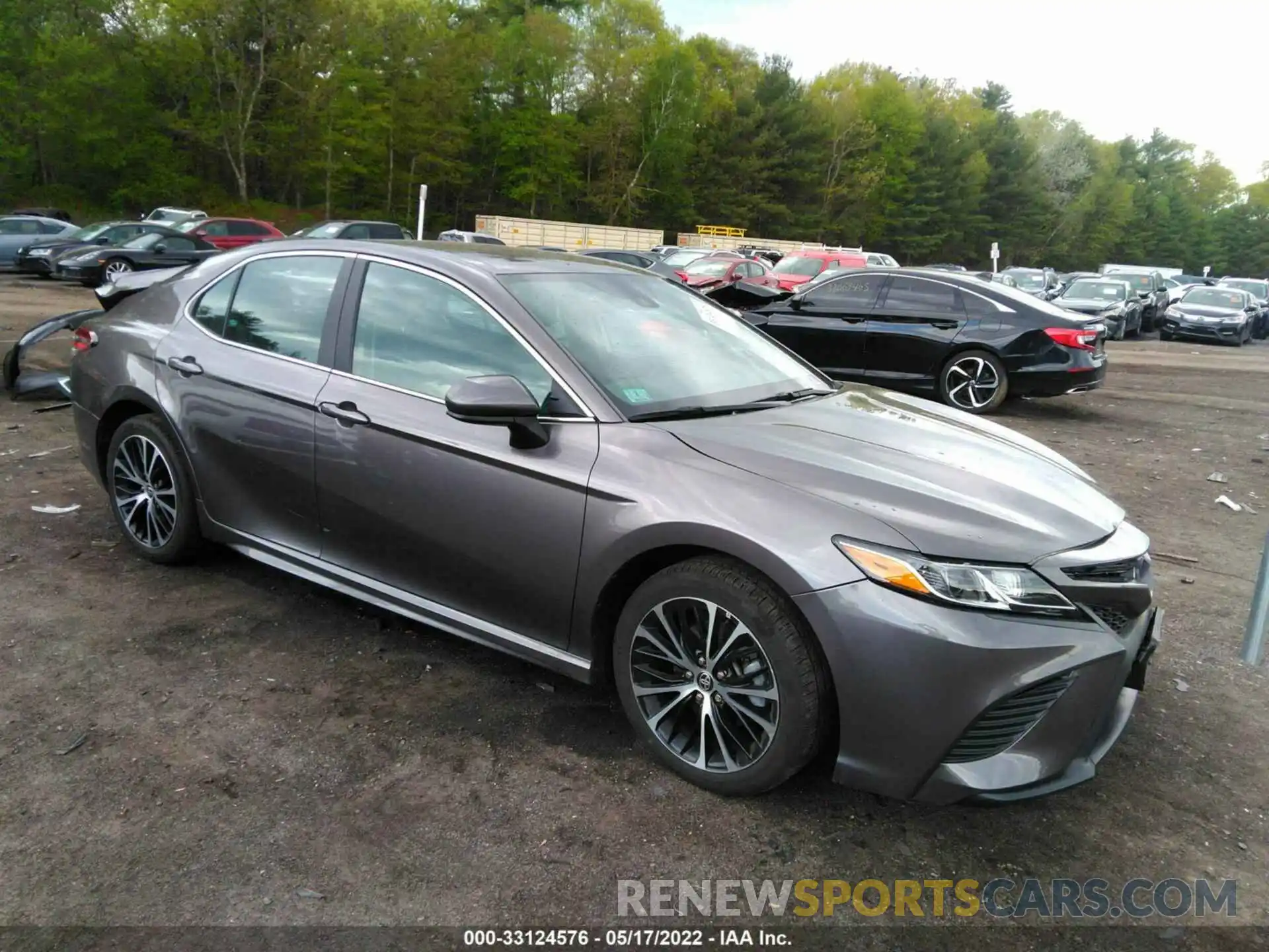 1 Photograph of a damaged car 4T1G11BK3LU004472 TOYOTA CAMRY 2020