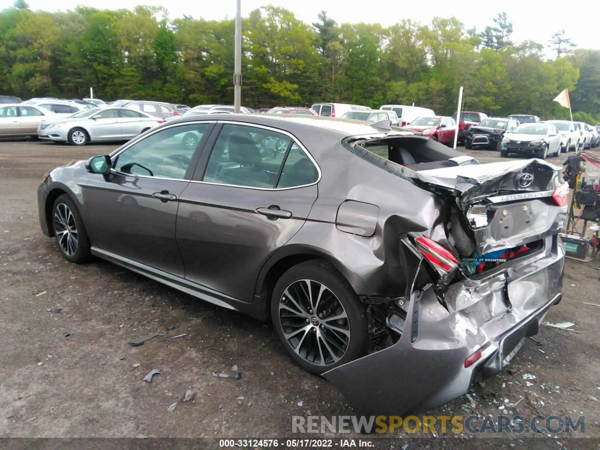 3 Photograph of a damaged car 4T1G11BK3LU004472 TOYOTA CAMRY 2020