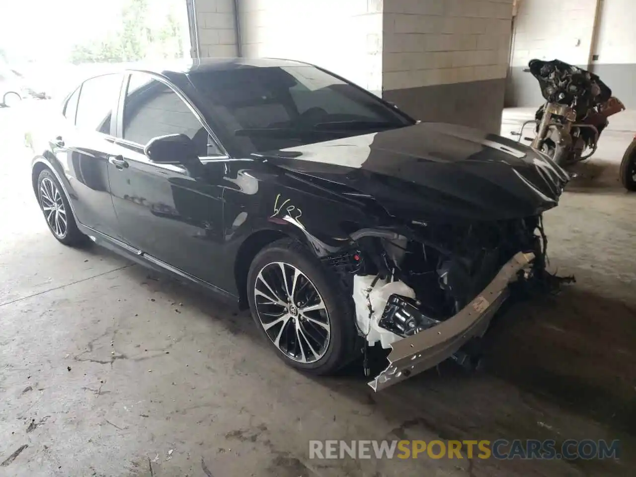 1 Photograph of a damaged car 4T1G11BK3LU004830 TOYOTA CAMRY 2020