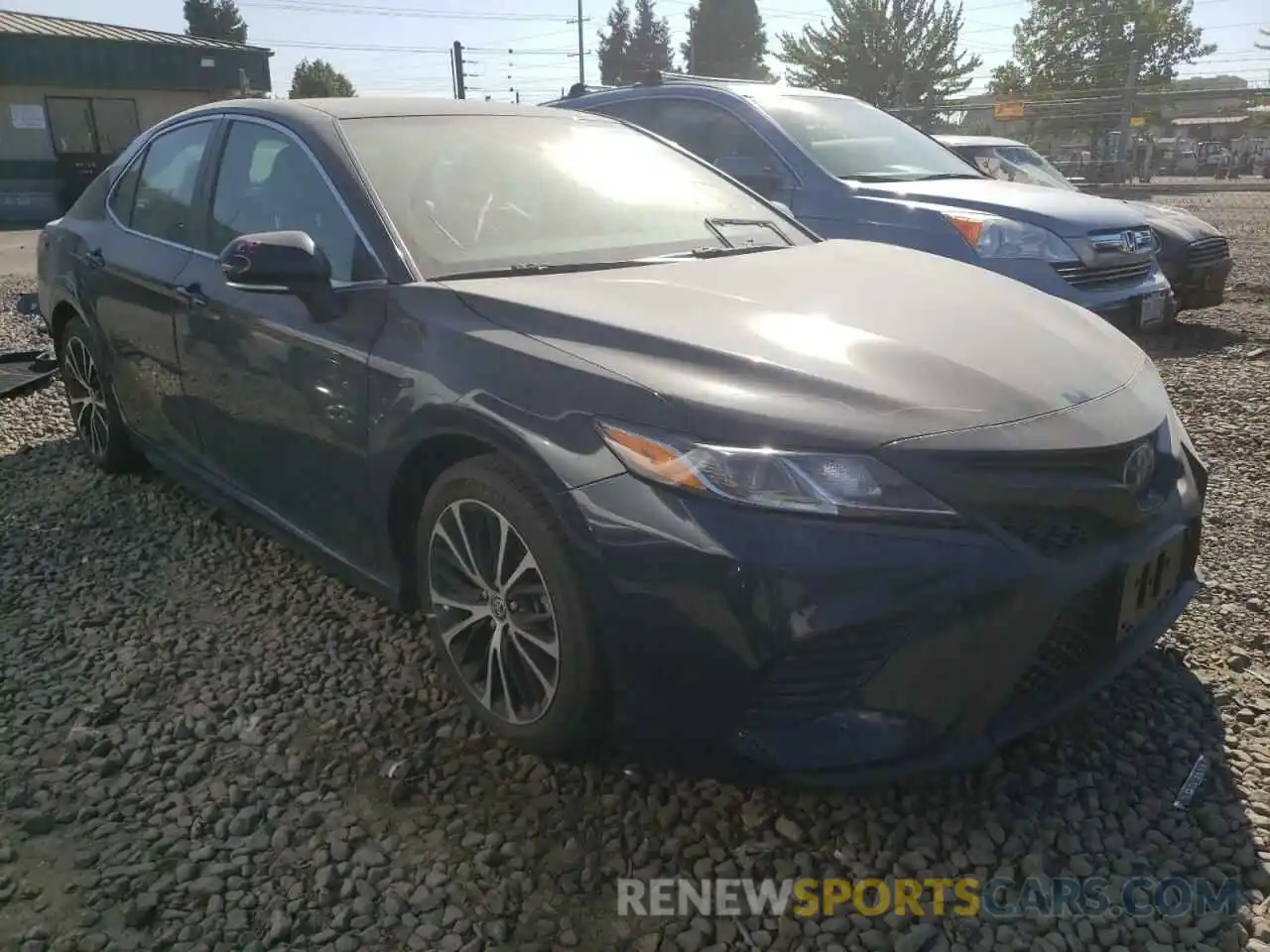 1 Photograph of a damaged car 4T1G11BK3LU010708 TOYOTA CAMRY 2020