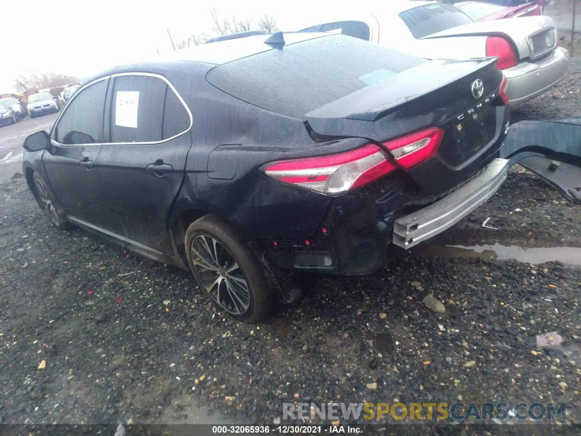 3 Photograph of a damaged car 4T1G11BK3LU014998 TOYOTA CAMRY 2020