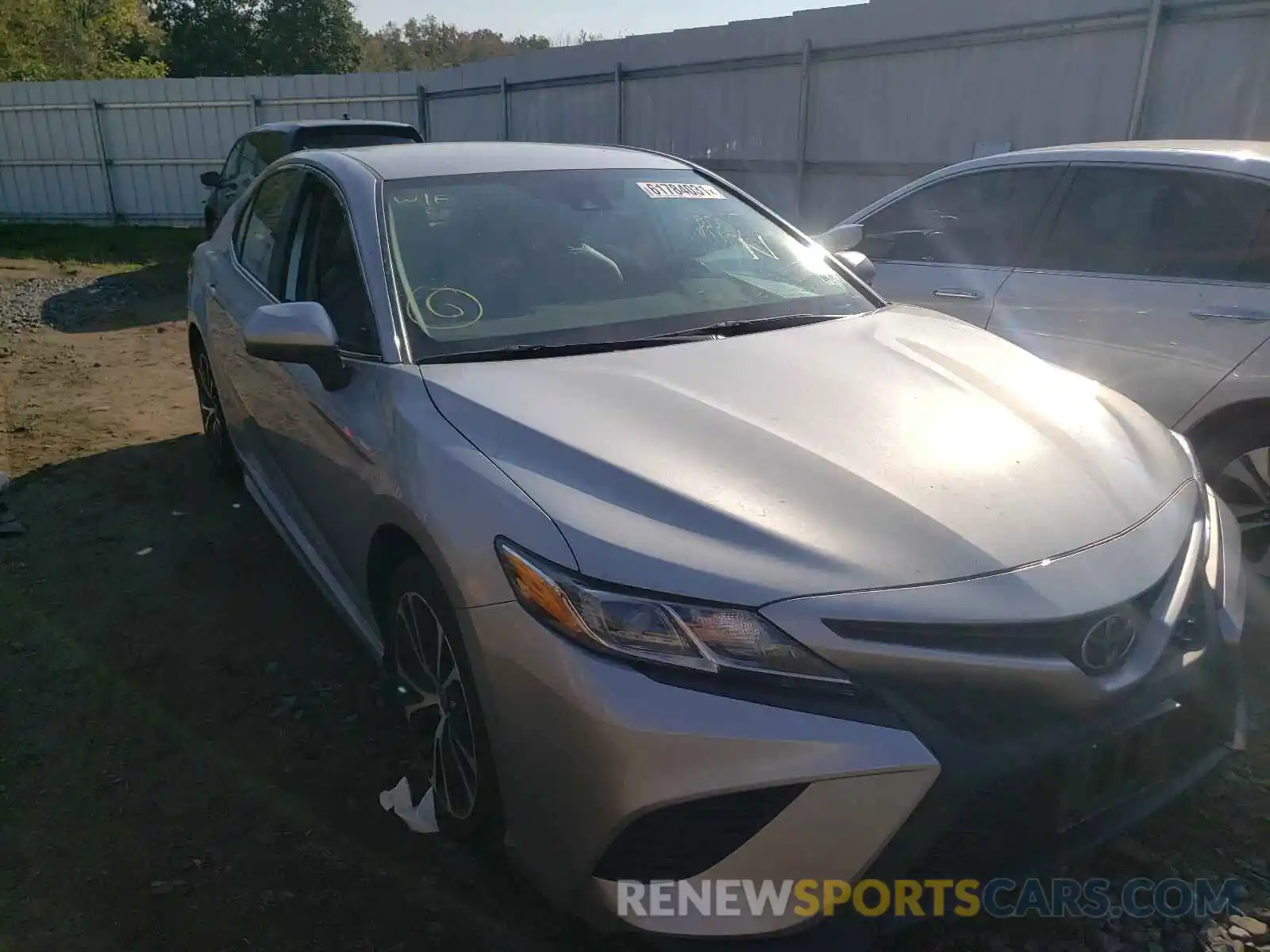 1 Photograph of a damaged car 4T1G11BK4LU012578 TOYOTA CAMRY 2020