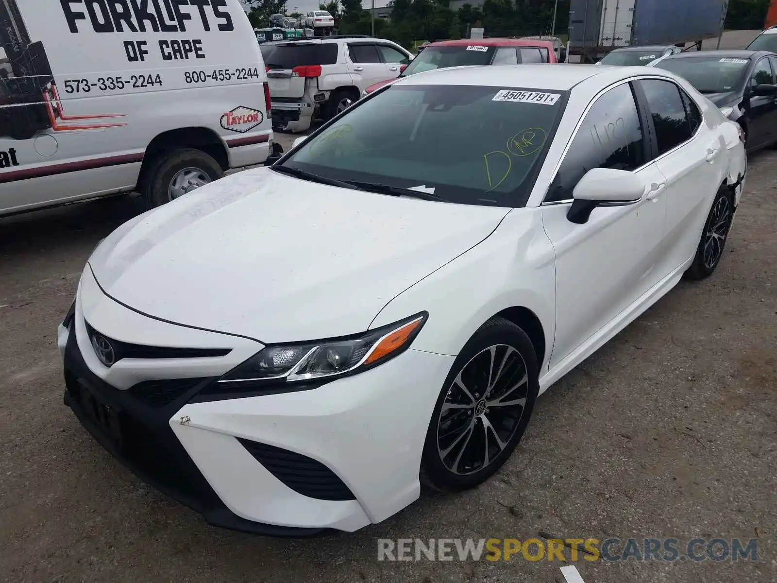 2 Photograph of a damaged car 4T1G11BK5LU003386 TOYOTA CAMRY 2020