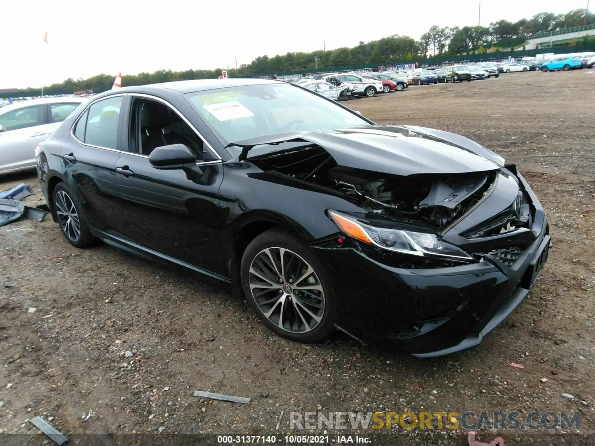 1 Photograph of a damaged car 4T1G11BK5LU006711 TOYOTA CAMRY 2020