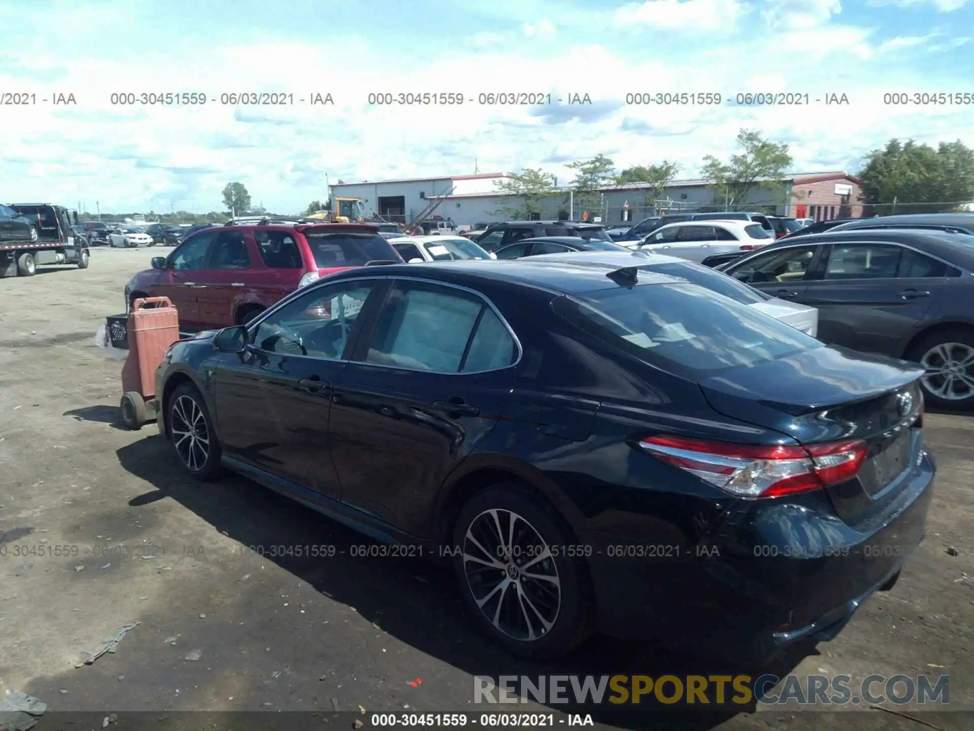 3 Photograph of a damaged car 4T1G11BK5LU016834 TOYOTA CAMRY 2020