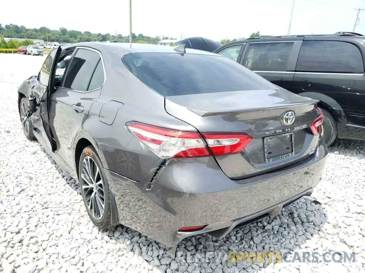 3 Photograph of a damaged car 4T1G11BK6LU003039 TOYOTA CAMRY 2020