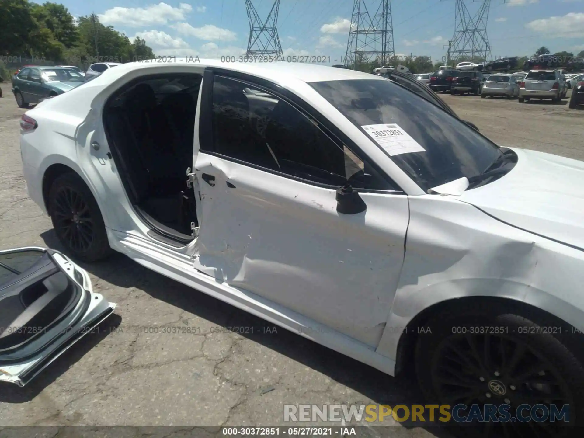 6 Photograph of a damaged car 4T1G11BK7LU003132 TOYOTA CAMRY 2020