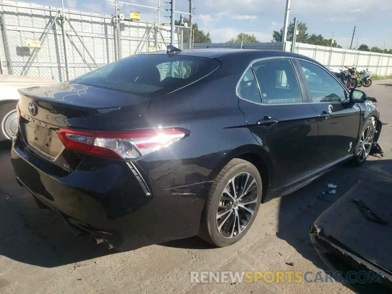 4 Photograph of a damaged car 4T1G11BK9LU010096 TOYOTA CAMRY 2020