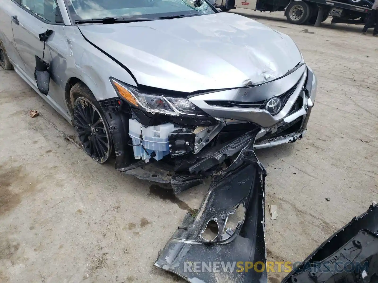 9 Photograph of a damaged car 4T1G11BK9LU014200 TOYOTA CAMRY 2020