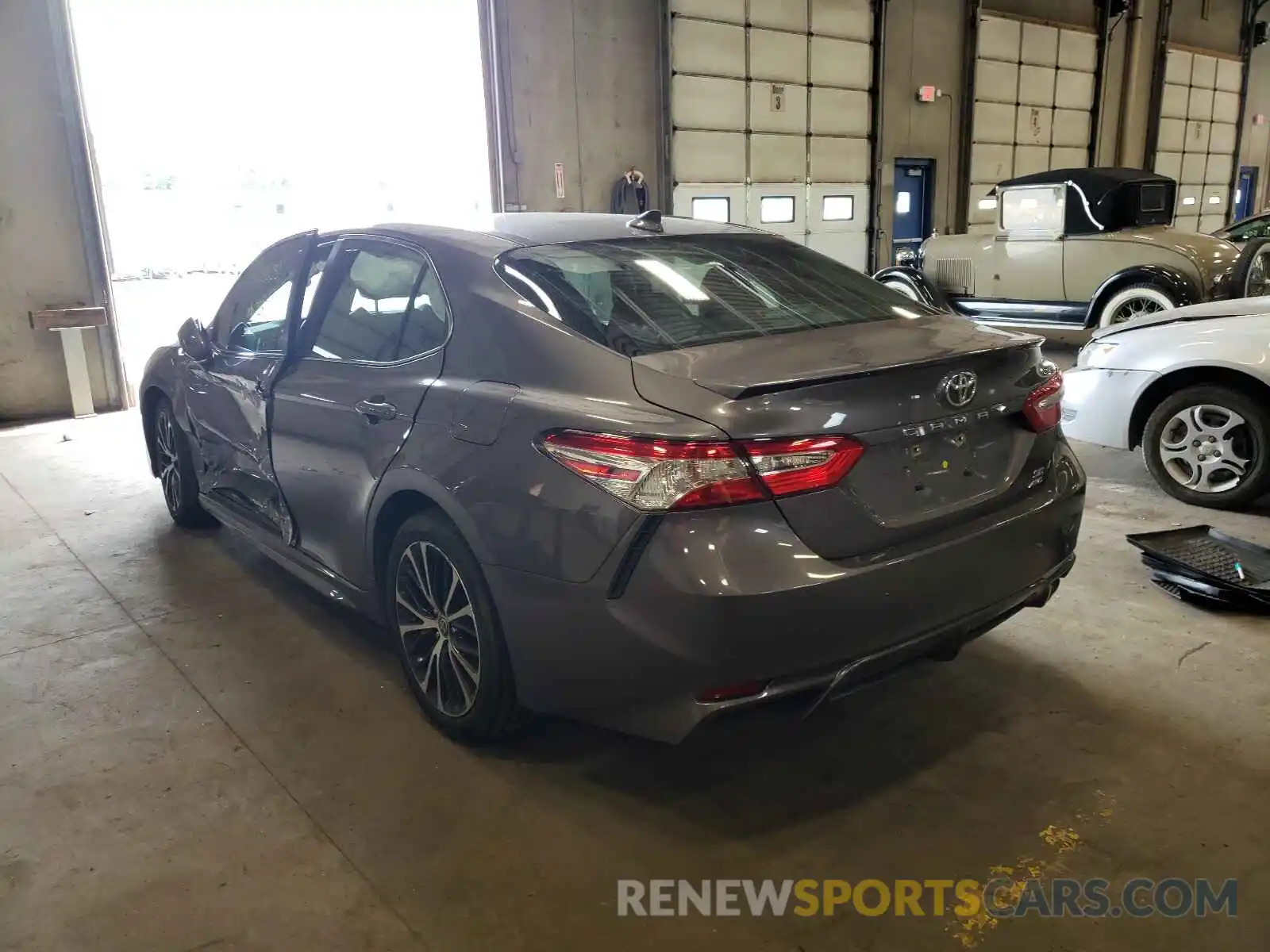 3 Photograph of a damaged car 4T1G11BK9LU015847 TOYOTA CAMRY 2020