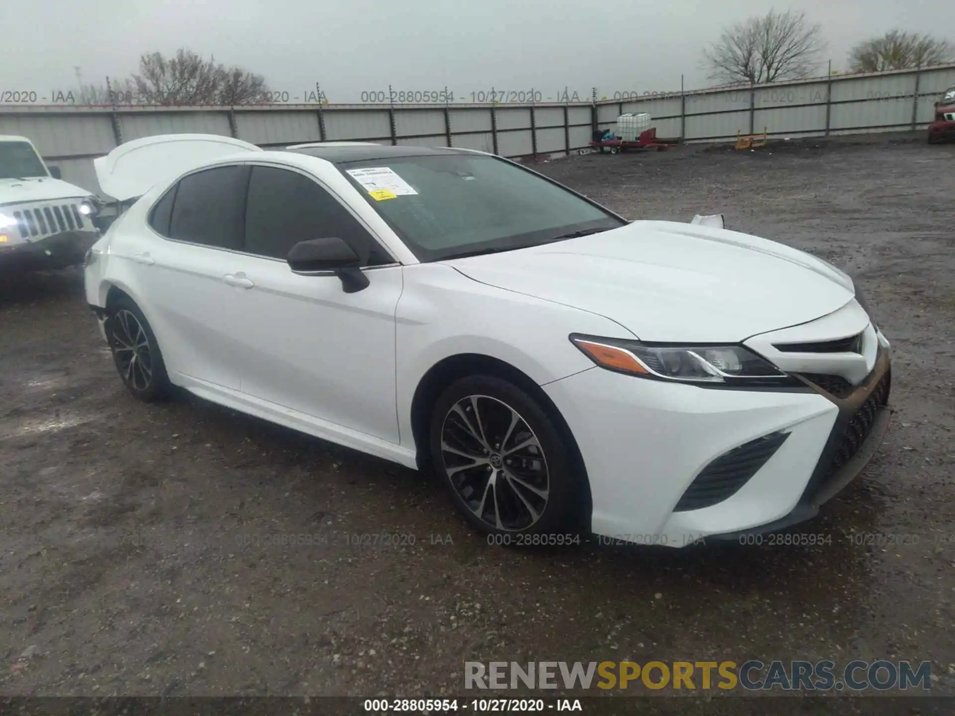 1 Photograph of a damaged car 4T1G11BKXLU002458 TOYOTA CAMRY 2020