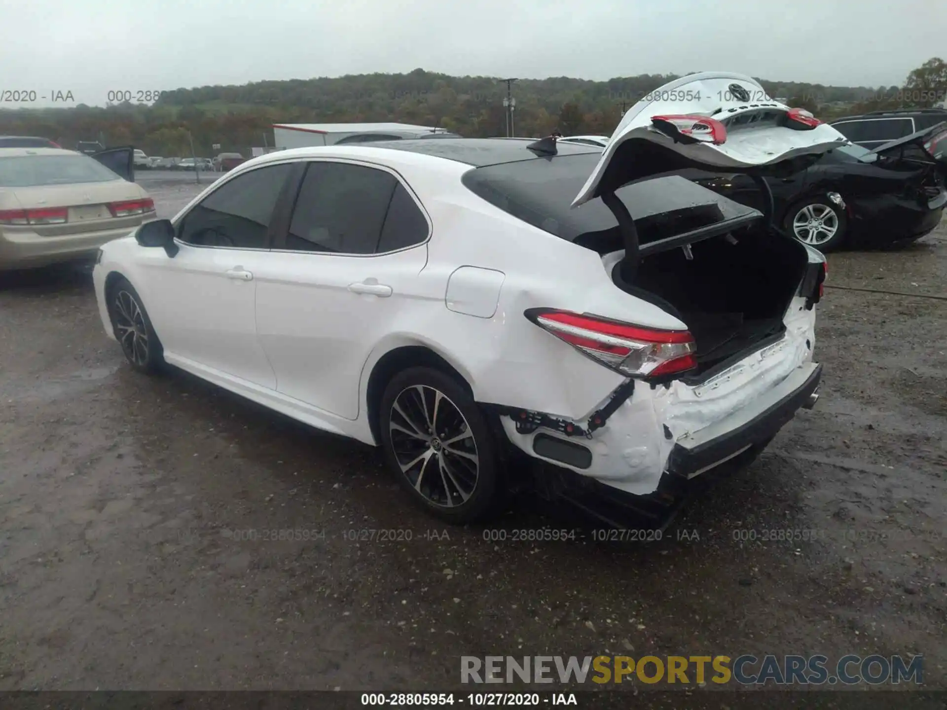 3 Photograph of a damaged car 4T1G11BKXLU002458 TOYOTA CAMRY 2020