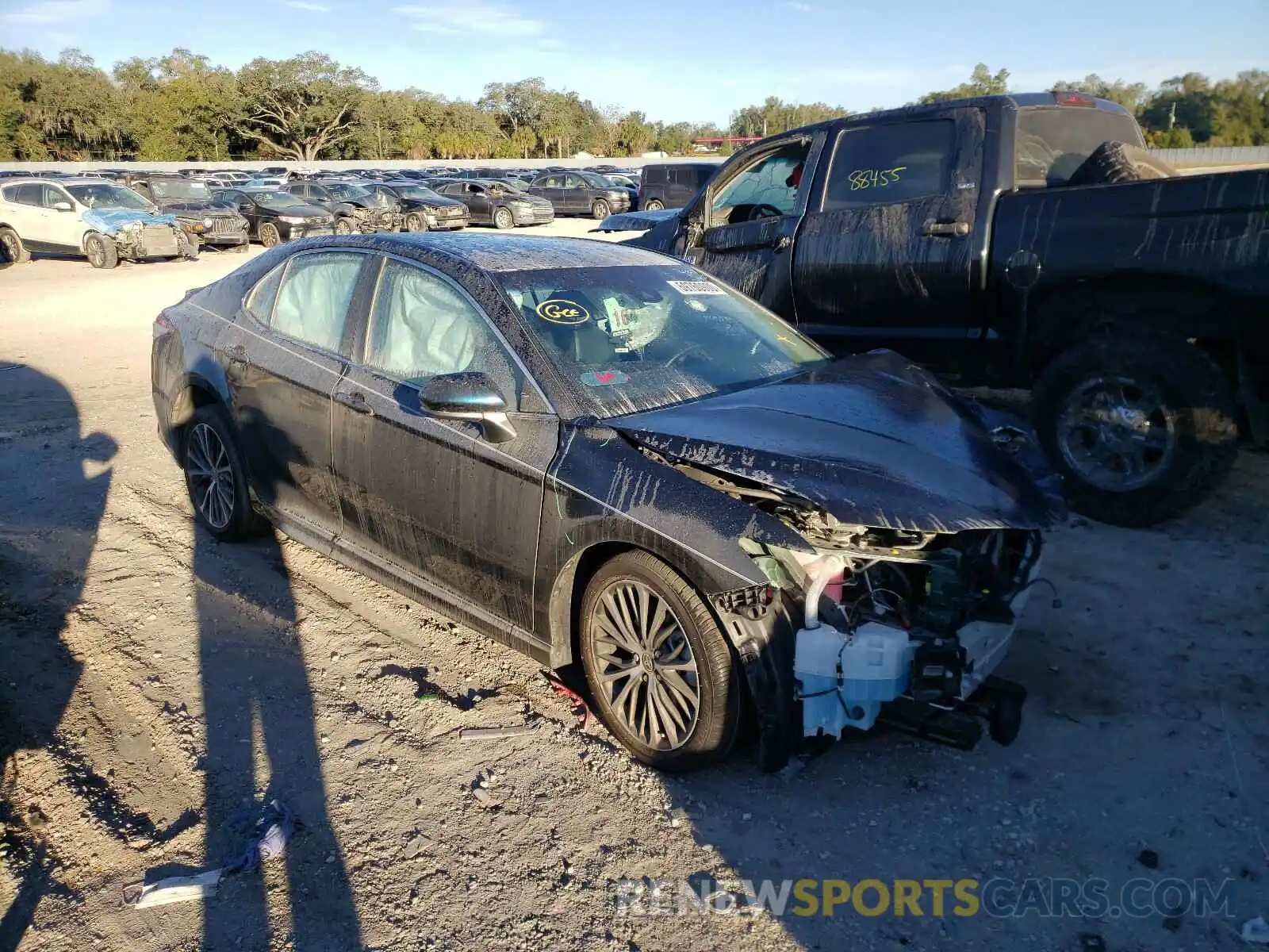 1 Photograph of a damaged car 4T1G11BKXLU004629 TOYOTA CAMRY 2020