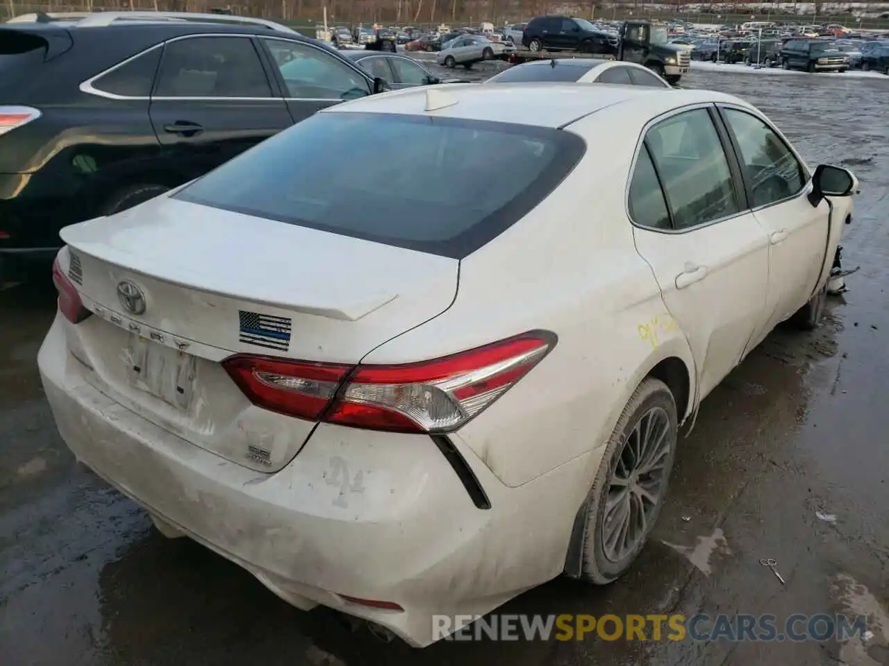 4 Photograph of a damaged car 4T1G11BKXLU007465 TOYOTA CAMRY 2020