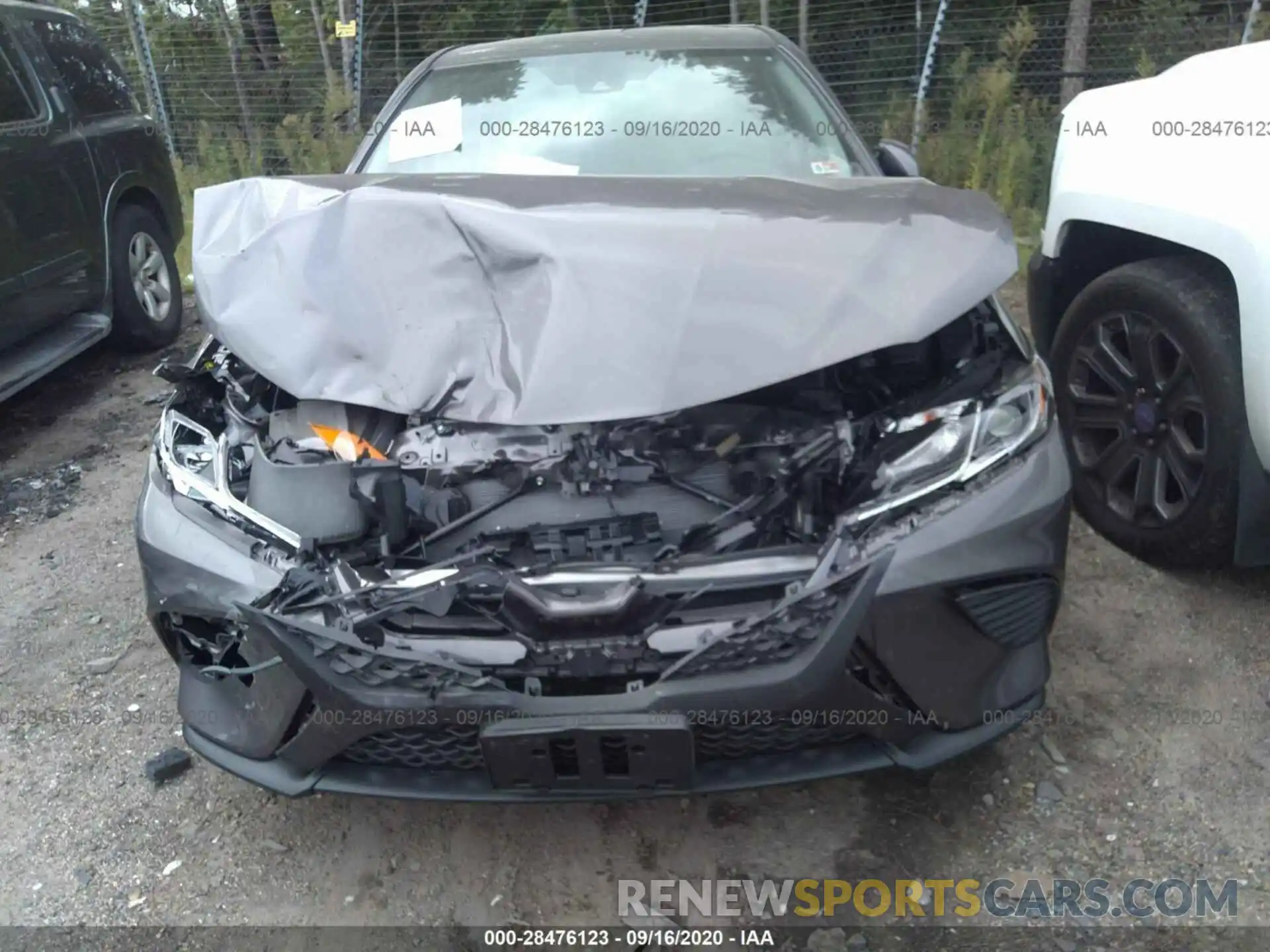 6 Photograph of a damaged car 4T1G11BKXLU009362 TOYOTA CAMRY 2020