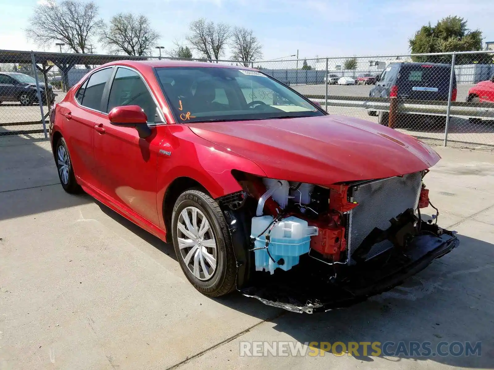 1 Photograph of a damaged car 4T1G31AK0LU009804 TOYOTA CAMRY 2020