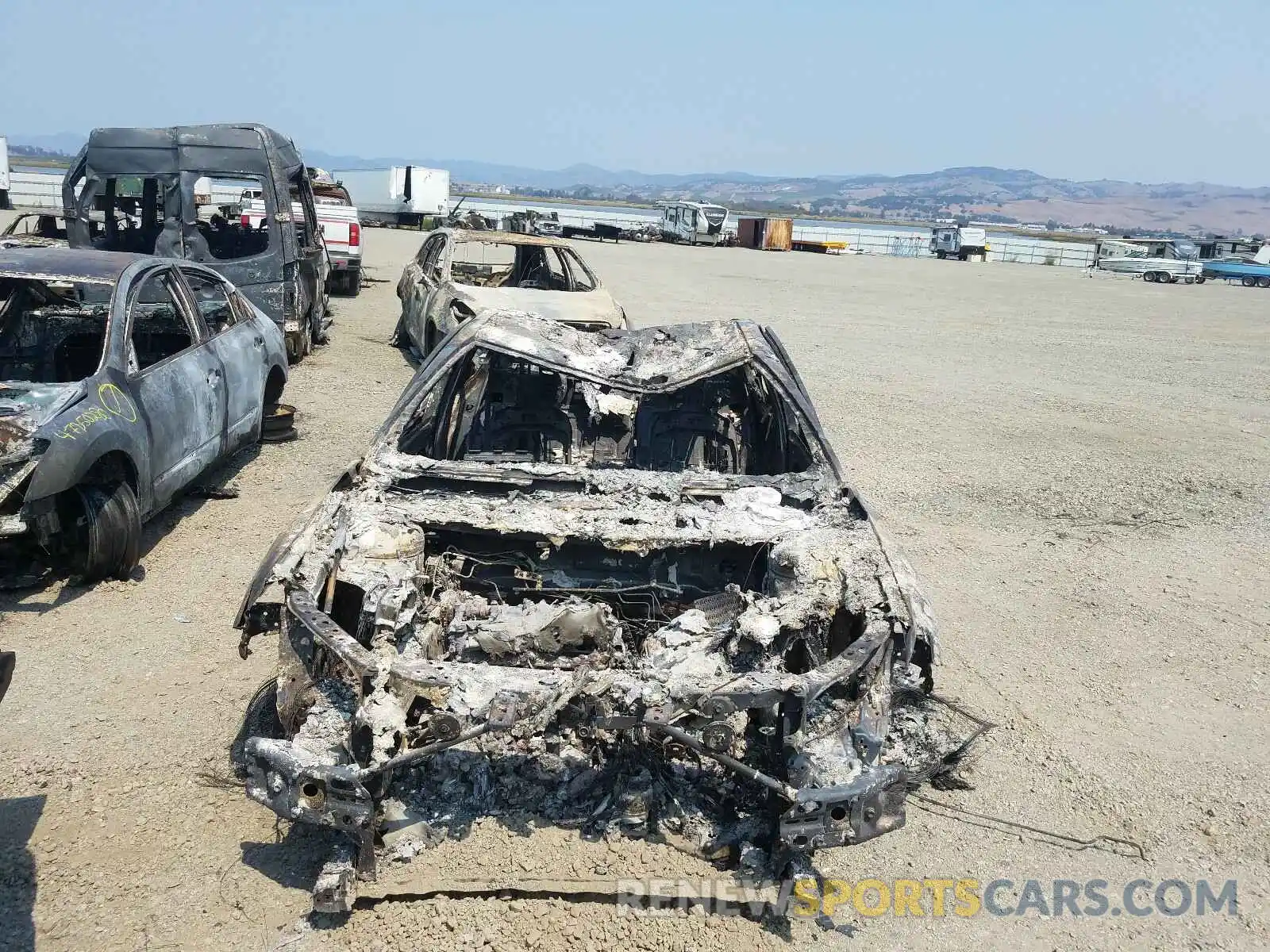 9 Photograph of a damaged car 4T1G31AK0LU012766 TOYOTA CAMRY 2020