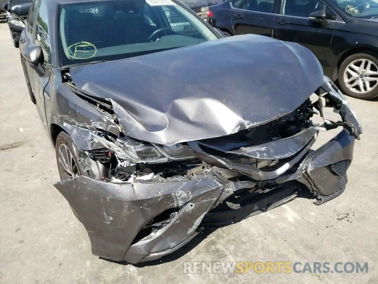 9 Photograph of a damaged car 4T1G31AK0LU017255 TOYOTA CAMRY 2020