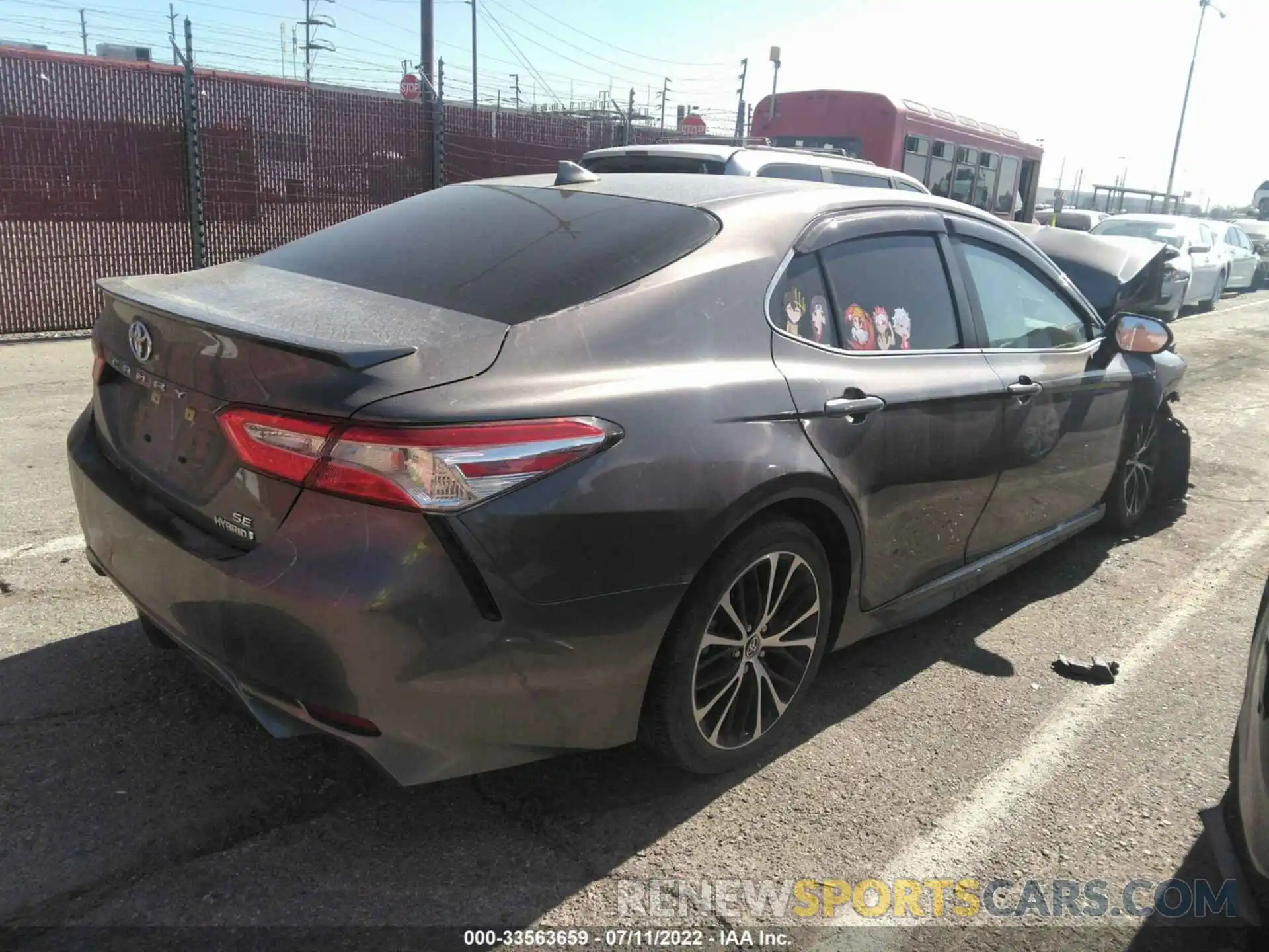 4 Photograph of a damaged car 4T1G31AK0LU535365 TOYOTA CAMRY 2020