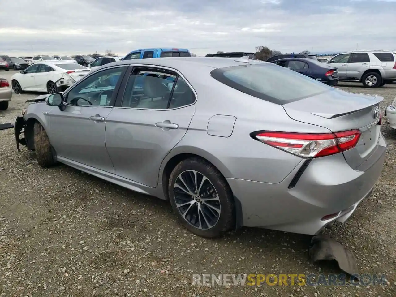 2 Photograph of a damaged car 4T1G31AK0LU537603 TOYOTA CAMRY 2020