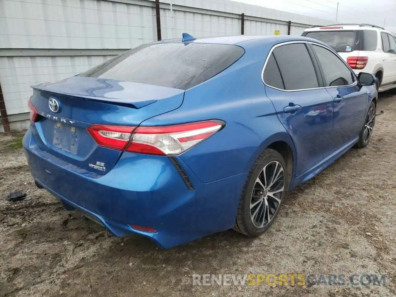 4 Фотография поврежденного автомобиля 4T1G31AK1LU018009 TOYOTA CAMRY 2020