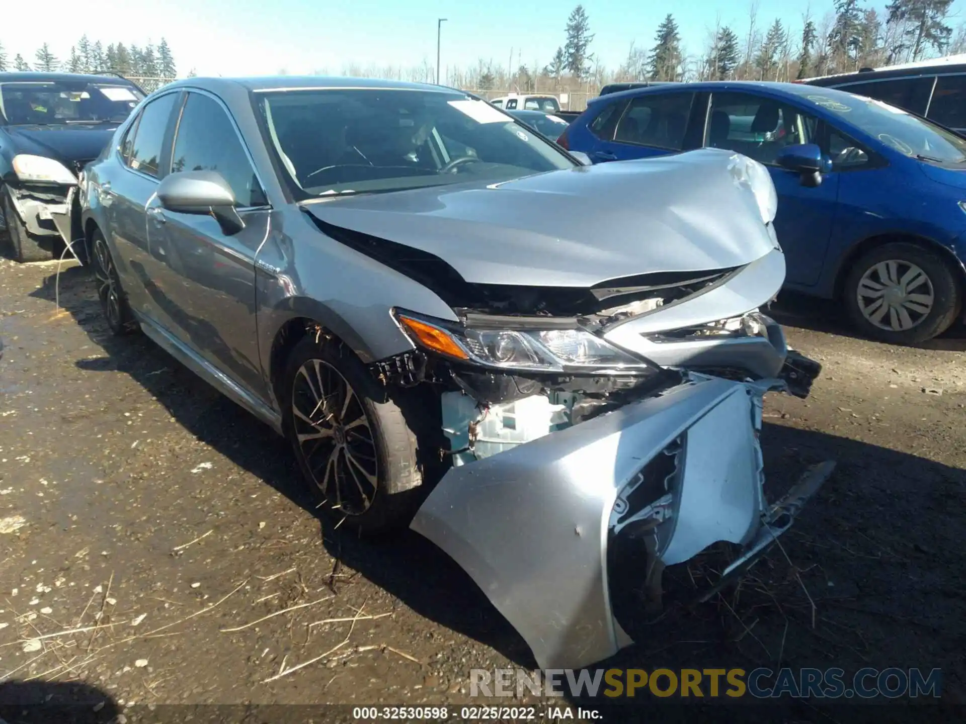 1 Photograph of a damaged car 4T1G31AK1LU518865 TOYOTA CAMRY 2020