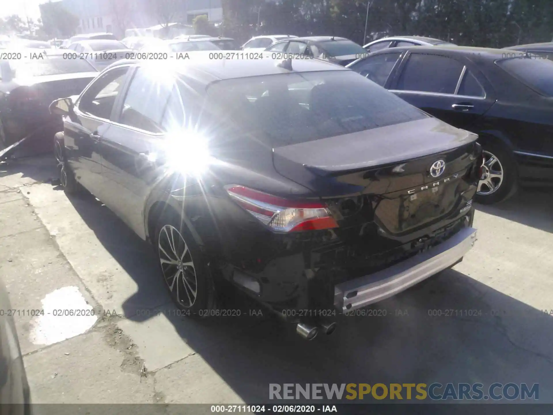 3 Photograph of a damaged car 4T1G31AK1LU522754 TOYOTA CAMRY 2020