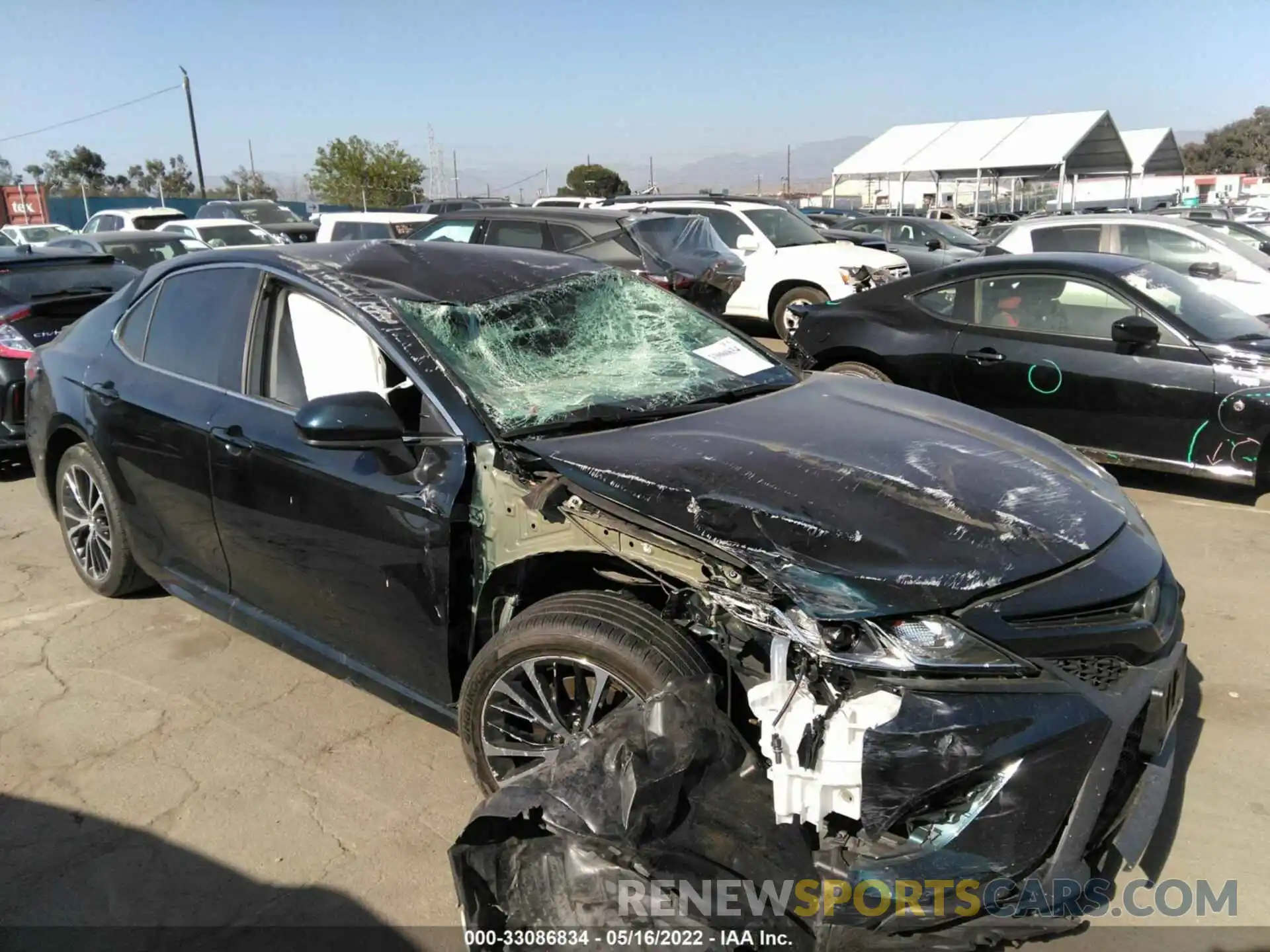 1 Photograph of a damaged car 4T1G31AK1LU526366 TOYOTA CAMRY 2020