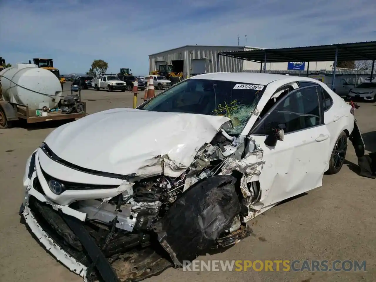 2 Photograph of a damaged car 4T1G31AK1LU543748 TOYOTA CAMRY 2020