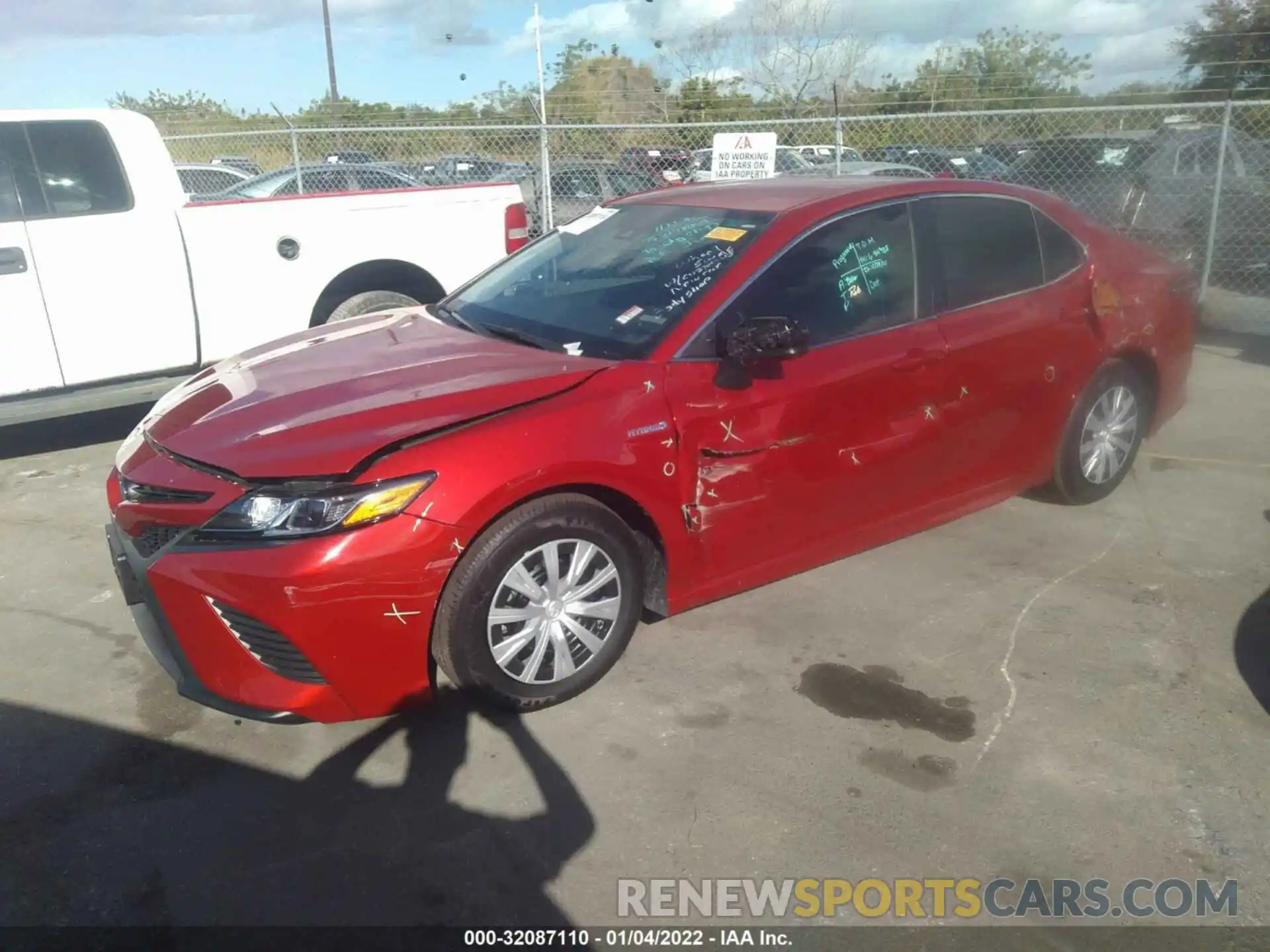 2 Photograph of a damaged car 4T1G31AK2LU010467 TOYOTA CAMRY 2020