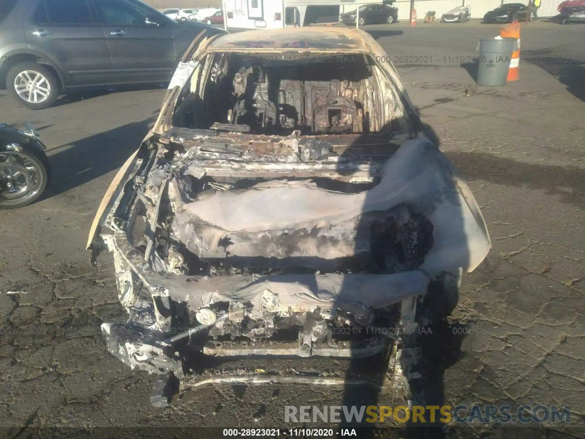 10 Photograph of a damaged car 4T1G31AK2LU012624 TOYOTA CAMRY 2020