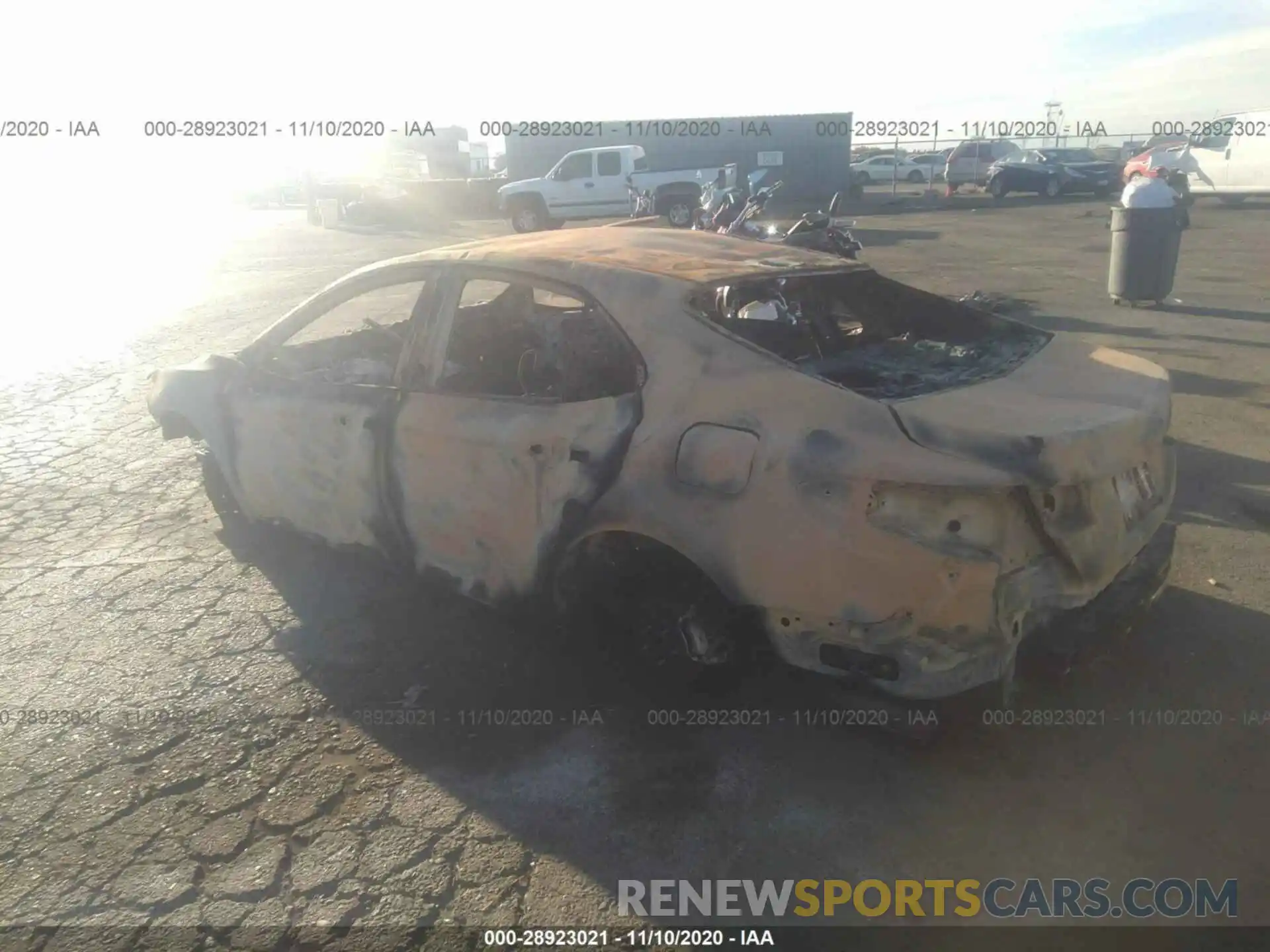 3 Photograph of a damaged car 4T1G31AK2LU012624 TOYOTA CAMRY 2020