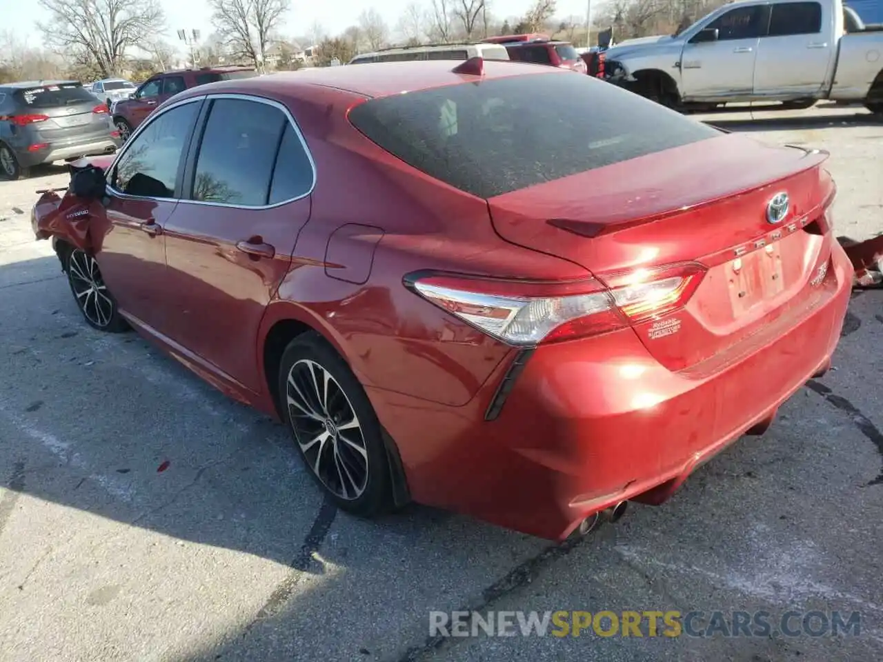 3 Photograph of a damaged car 4T1G31AK2LU014115 TOYOTA CAMRY 2020