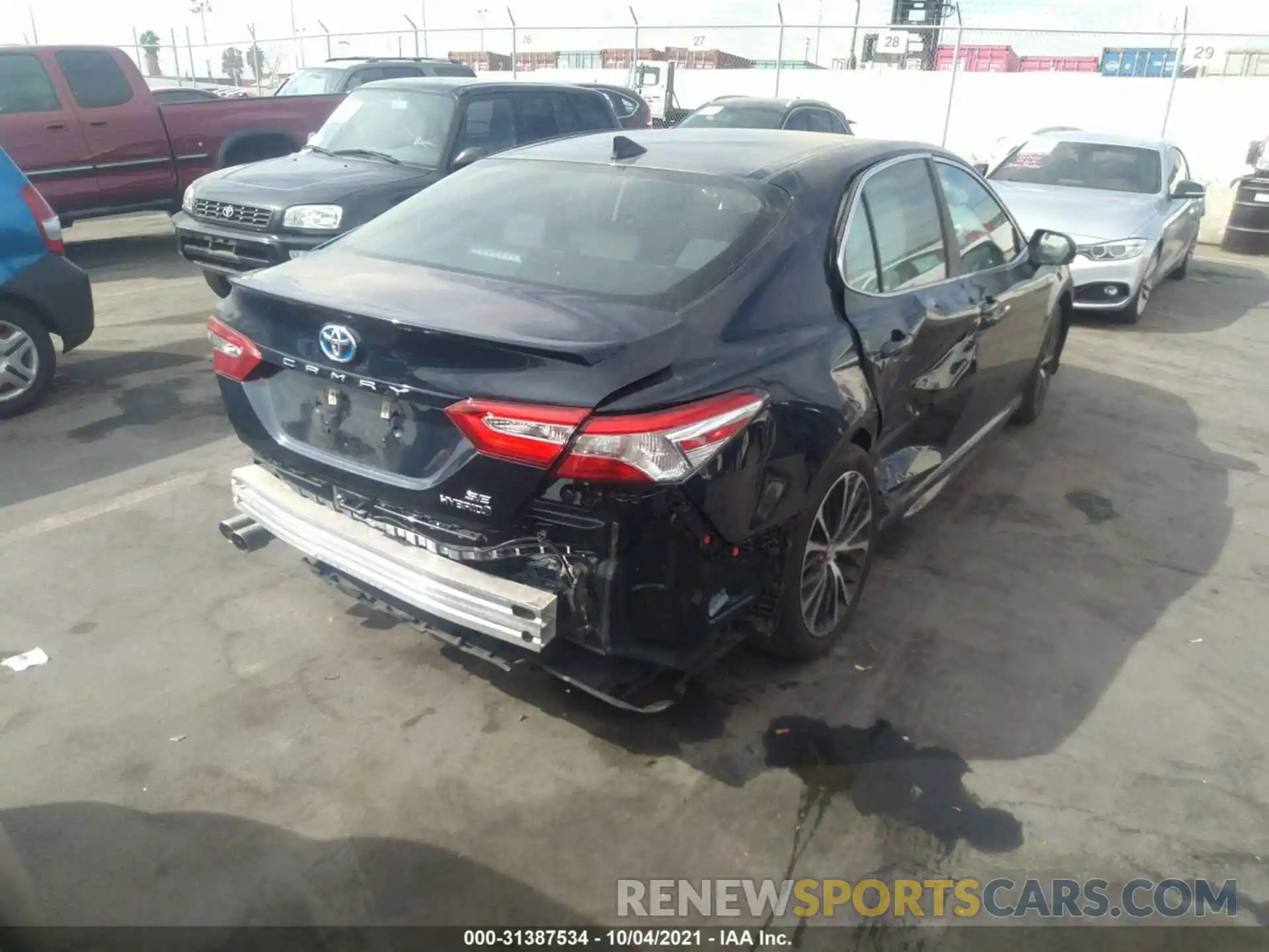 6 Photograph of a damaged car 4T1G31AK2LU521449 TOYOTA CAMRY 2020