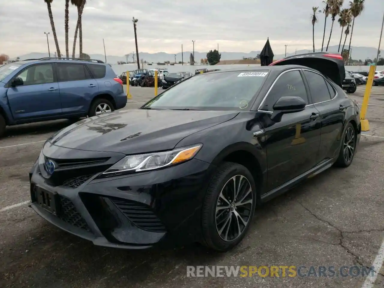 2 Photograph of a damaged car 4T1G31AK2LU531401 TOYOTA CAMRY 2020