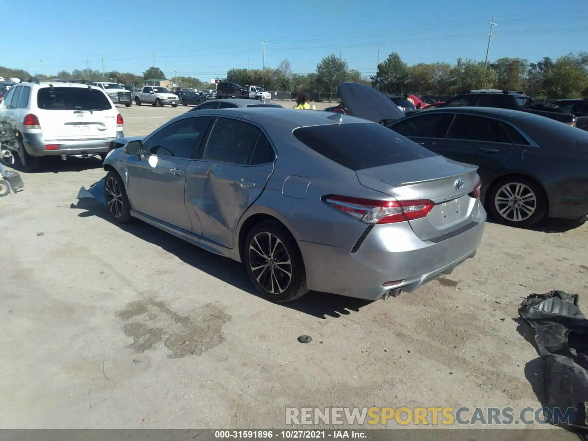 3 Photograph of a damaged car 4T1G31AK3LU010106 TOYOTA CAMRY 2020