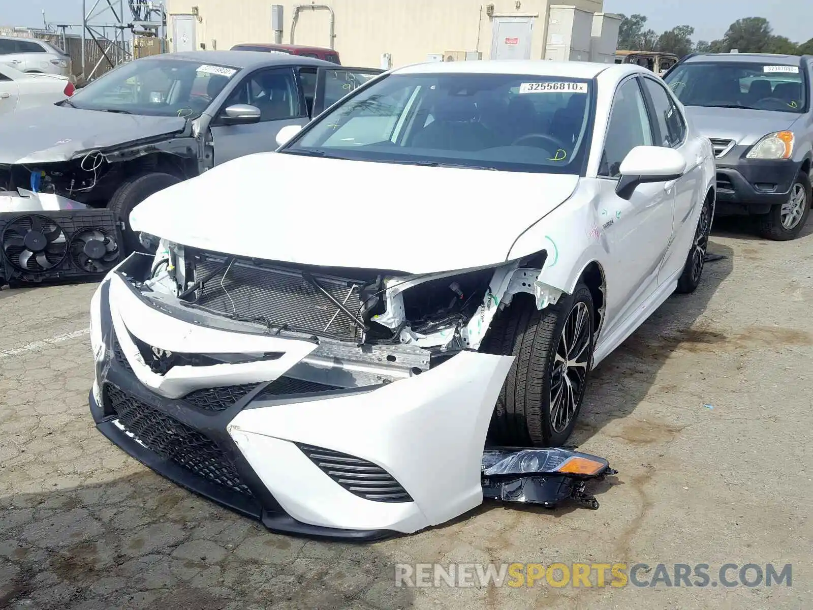 2 Photograph of a damaged car 4T1G31AK3LU518334 TOYOTA CAMRY 2020