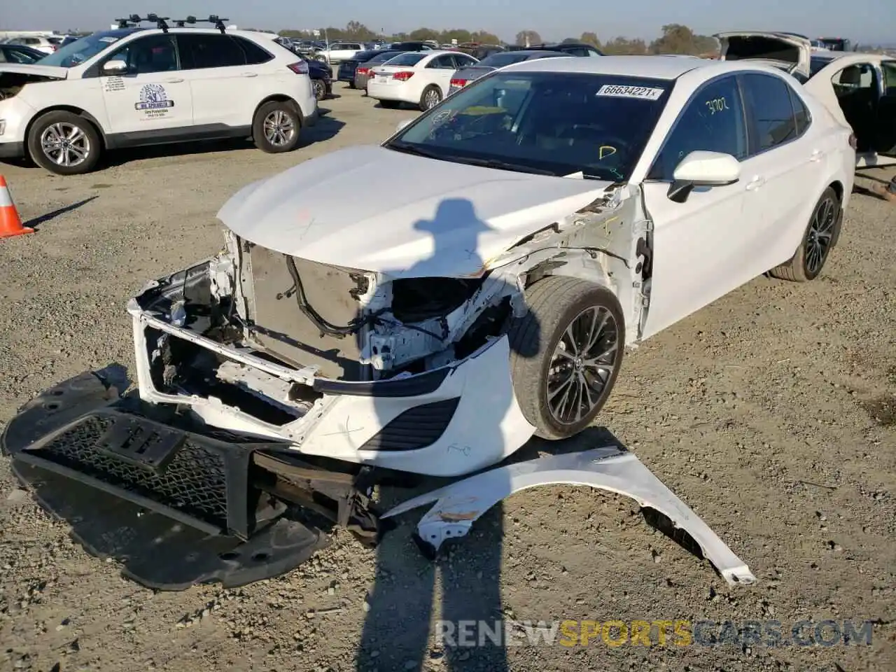 2 Photograph of a damaged car 4T1G31AK3LU524571 TOYOTA CAMRY 2020