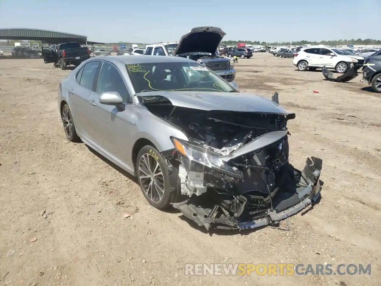 1 Photograph of a damaged car 4T1G31AK3LU525574 TOYOTA CAMRY 2020