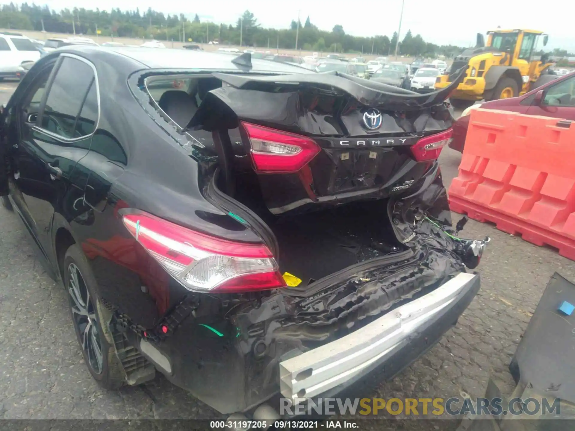 6 Photograph of a damaged car 4T1G31AK3LU535778 TOYOTA CAMRY 2020