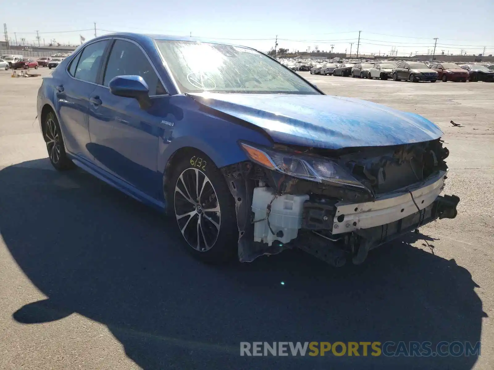 1 Photograph of a damaged car 4T1G31AK4LU009353 TOYOTA CAMRY 2020