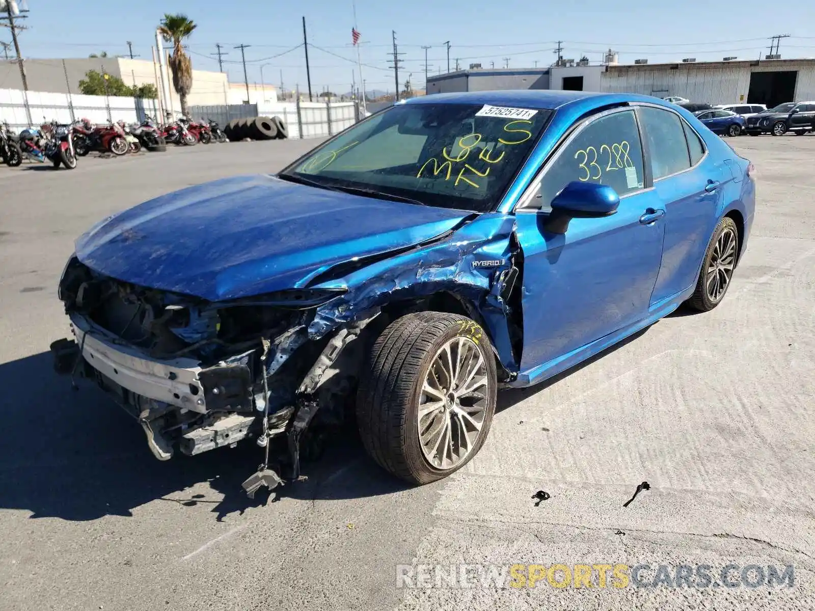 2 Photograph of a damaged car 4T1G31AK4LU009353 TOYOTA CAMRY 2020