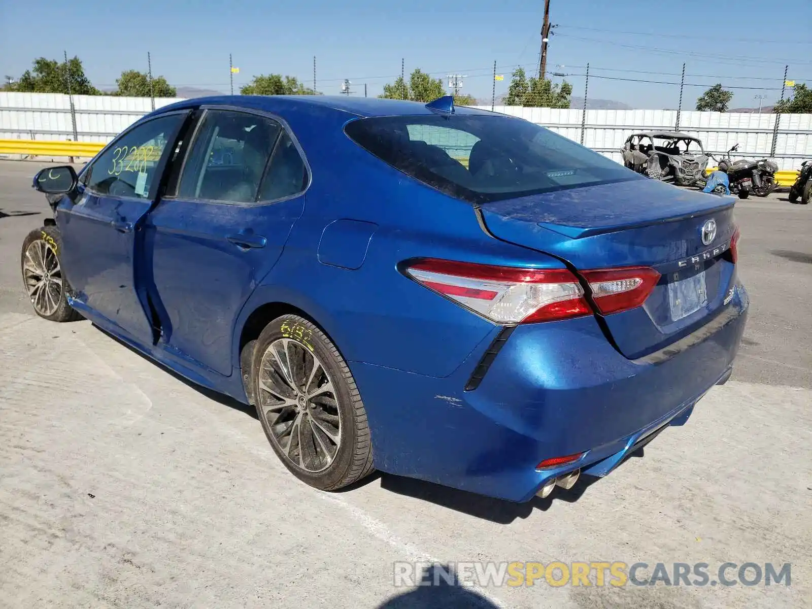 3 Photograph of a damaged car 4T1G31AK4LU009353 TOYOTA CAMRY 2020