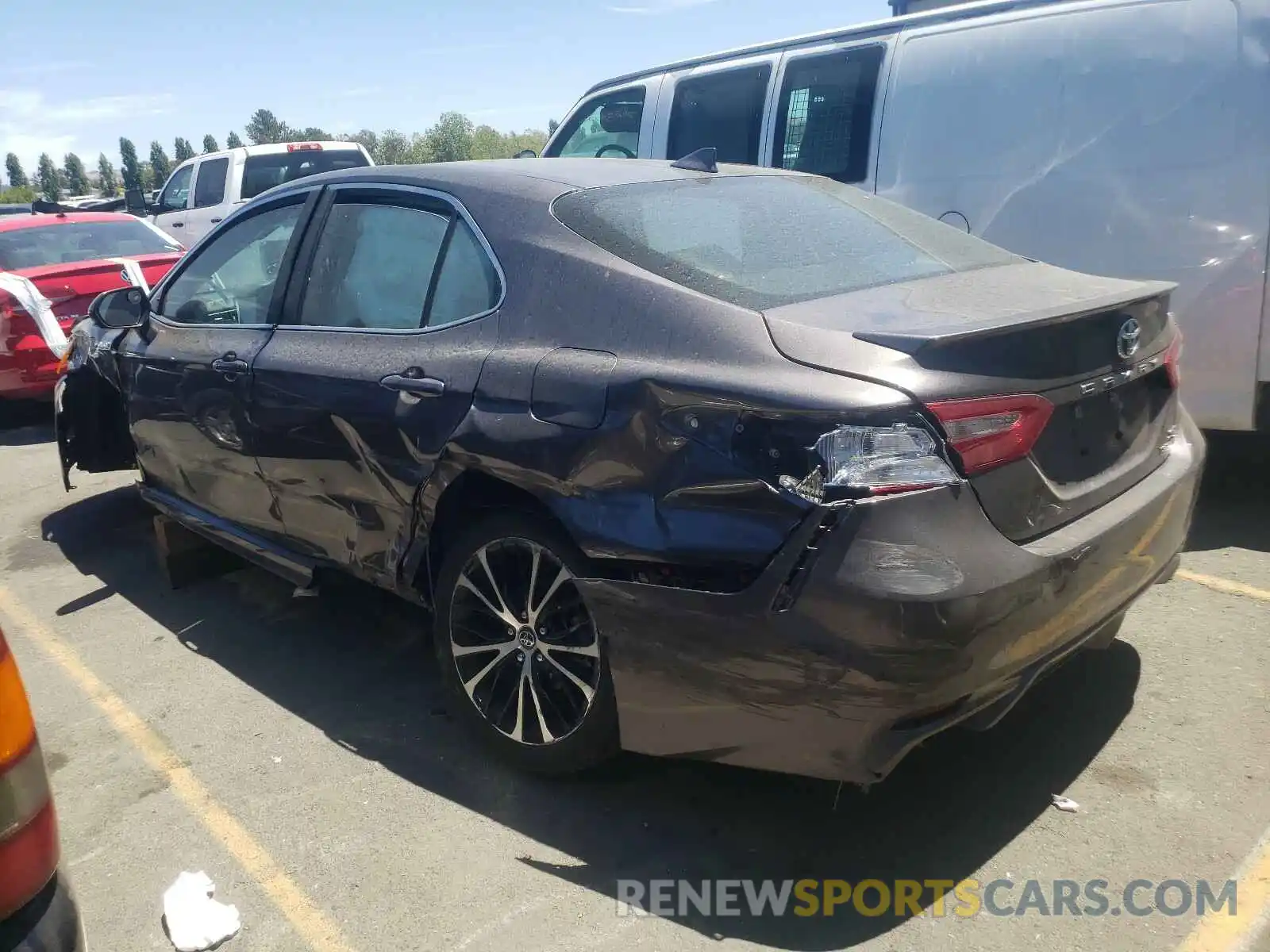 3 Photograph of a damaged car 4T1G31AK4LU011149 TOYOTA CAMRY 2020