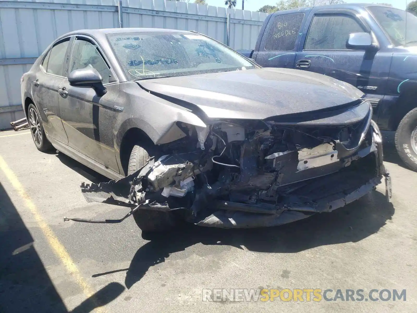 9 Photograph of a damaged car 4T1G31AK4LU011149 TOYOTA CAMRY 2020