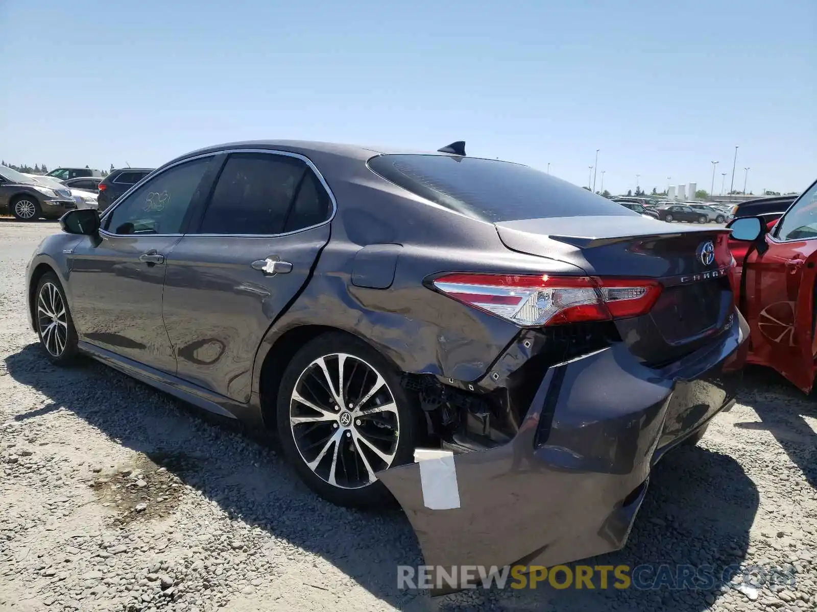 3 Photograph of a damaged car 4T1G31AK4LU013807 TOYOTA CAMRY 2020